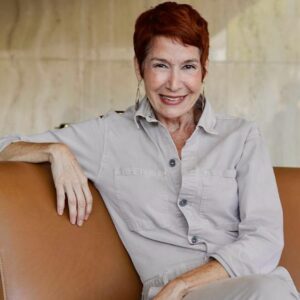 Wanda Sais Instagram - ¡Saludos! ⁣
Como saben nuestra amada Marian Pabón está en medio de su tratamiento para combatir el cáncer de seno. ⁣
Ella tiene la mejor de las actitudes lo cuál ayuda mucho a su recuperación. ⁣
Sin embargo, ya sabes que en nuestro trabajo hay que diversificarse y hacer muchas cosas para sobrevivir. Aún cuando Marian se mantiene positiva y deseosa de trabajar, su cuerpo no va a la par de sus deseos, y ha tenido que disminuir dramáticamente su jornada laboral. Aunque hasta el momento su tratamiento está cubierto, sus gastos de vida no. No fue fácil convencerla de que nos dejara ayudarla, pero al final entendió que su cuerpo en este momento está delicado y no tiene energía para mucho. ⁣
Si entiendes y crees que puedes ayudarnos aquí te dejo los detalles ⁣
⁣
Si accedes a Donorbox podrás ver la información completa y como va la recaudación para mayor transparencia. ⁣
⁣
Gracias a nombre de Marian y de nosotras. ⁣
Con amor,⁣
Cristina Soler y Suzette Bacó⁣
⁣
Donorbox: https://donorbox.org/pro-fondos-marian-pabon⁣
⁣
Paypal: paramarianpabon@gmail.com⁣
⁣
ATH Móvil en la opción de Donativos: ⁣
ProFondosMarianPabon