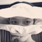 Wang Luodan Instagram - 想做一颗扇贝，就静静地在海边，躺着