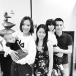 Wang Luodan Instagram - 那一年只身一人来看我的那个男孩 今天 他带着他的女孩和他的好来机场送我❤️