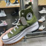 Waratthaya Wongchayaporn Instagram - ช้อป Converse ช่วงนี้ (20 ธ.ค. - 7 ม.ค.) ครบ 3,000 รับฟรี Converse Tag คอสตอมสลักชื่ออะไรก็ได้เริ่ดมากอะไรฟีลนี้ #GiveConverse #รักใครให้Converse @converse_thai