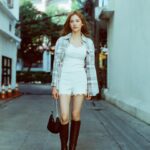 Waratthaya Wongchayaporn Instagram - 😉 📷 @winnieziser