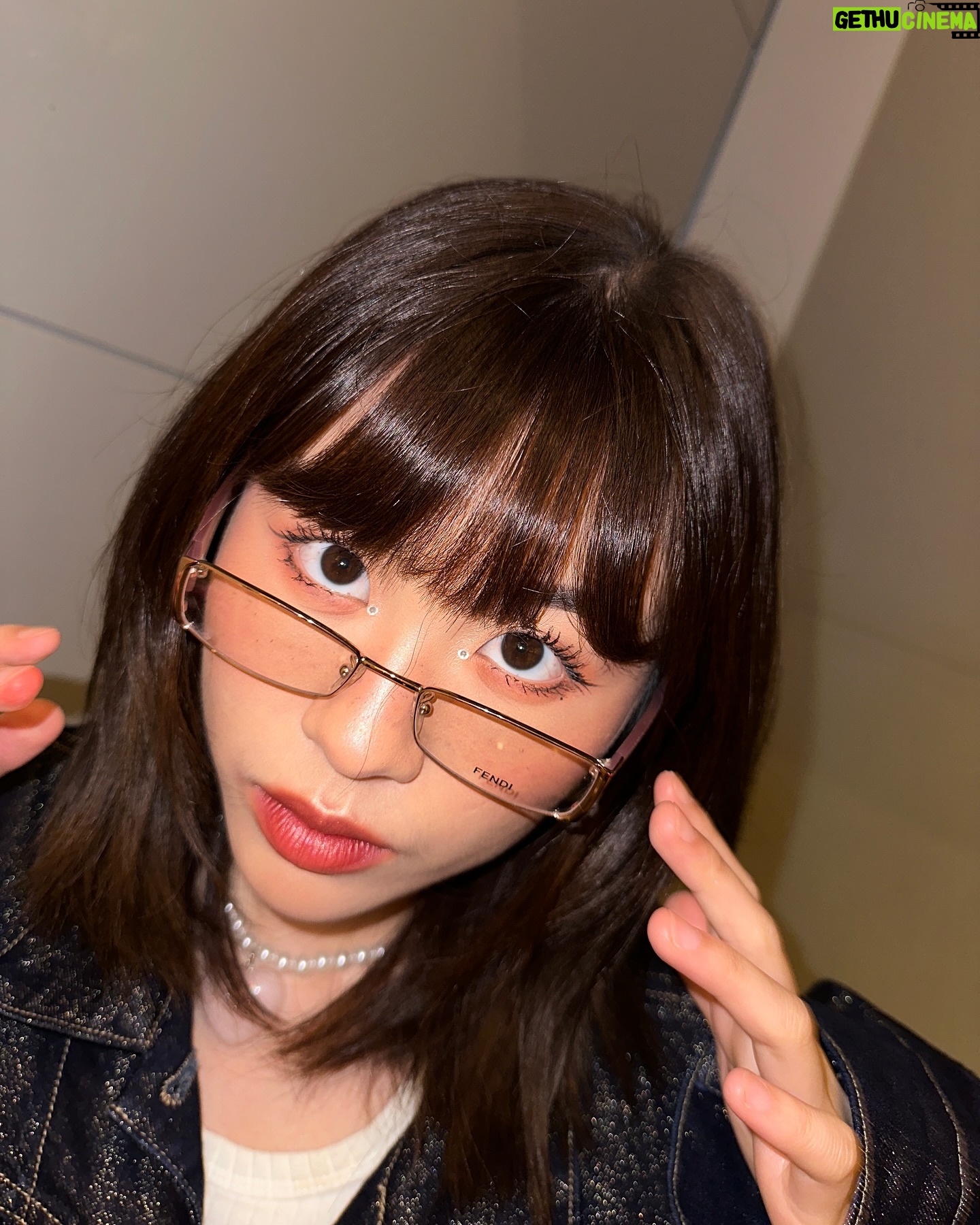 Warisara Jitpreedasakul Instagram - :🖤)