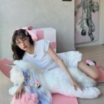 Warisara Yu Instagram - 🎀”Stay tuned for the upcoming “Jentle Salon” collection, available on 5.1“ @GENTLEMONSTER @JENNIERUBYJANE #GENTLEMONSTER #JENTLESALON #GENTLEMONSTERXJENNIE