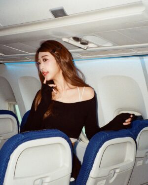 Wei Chaio Lin Instagram - ✈️☁️🫧✨

📷 @peggychangfilm