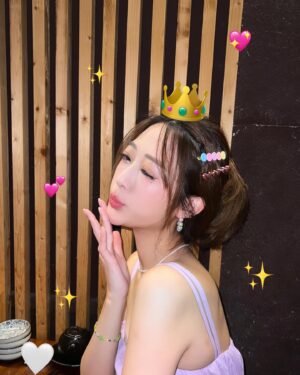 Wei Chaio Lin Instagram - Birthday Week ✨🤍👸🏻♈️

（再次強調是331！！）