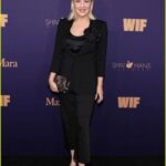 Wendi McLendon-Covey Instagram - Had a great time at the @womeninfilmla Pre-Oscar party last night thanks to my forever date @gladysgonzalezestrada for being awesome, and @chprteam for setting it up! ❤️ Suit:@aliceandolivia Shoes: @alexandermcqueen All styling: me