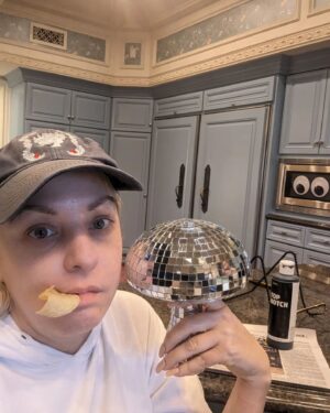 Wendi McLendon-Covey Instagram - I've been sick for 5 days. Let's (not) party.
