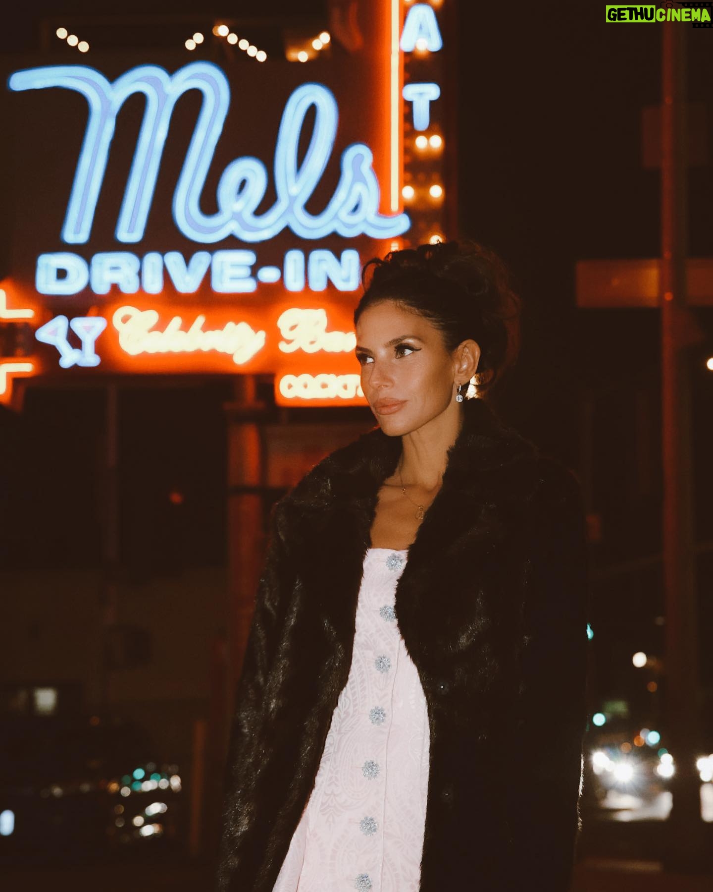 Weronika Rosati Instagram - Captioning the old Hollywood vibe at @melsdrivein through @mitchstoneofficial lense for @viva_magazyn ✨