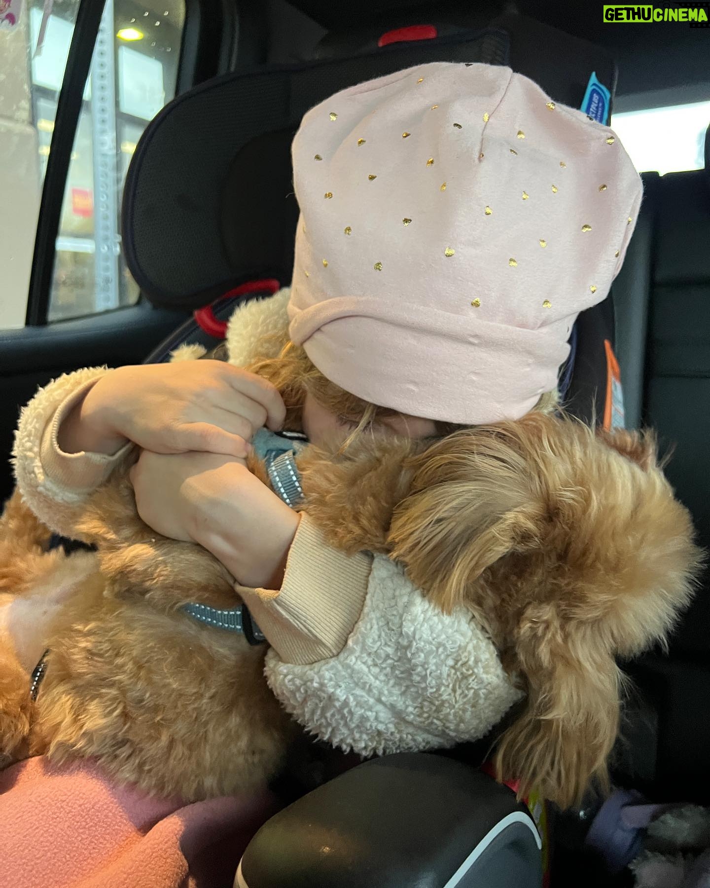 Weronika Rosati Instagram - Randomowy tygodniowy miszmaszđ Zapraszam was dzisiaj od ok 20 ej do zadawania mi "miszmaszowych" pytaĆ na stories - miĆego weekendu!