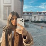 Weronika Rosati Instagram – Po dłuższej nieobecności w Polsce z zachwytem na nowo odkrywam moje ulubione miejsca w stolicy 🫶 #warszawa #warsaw