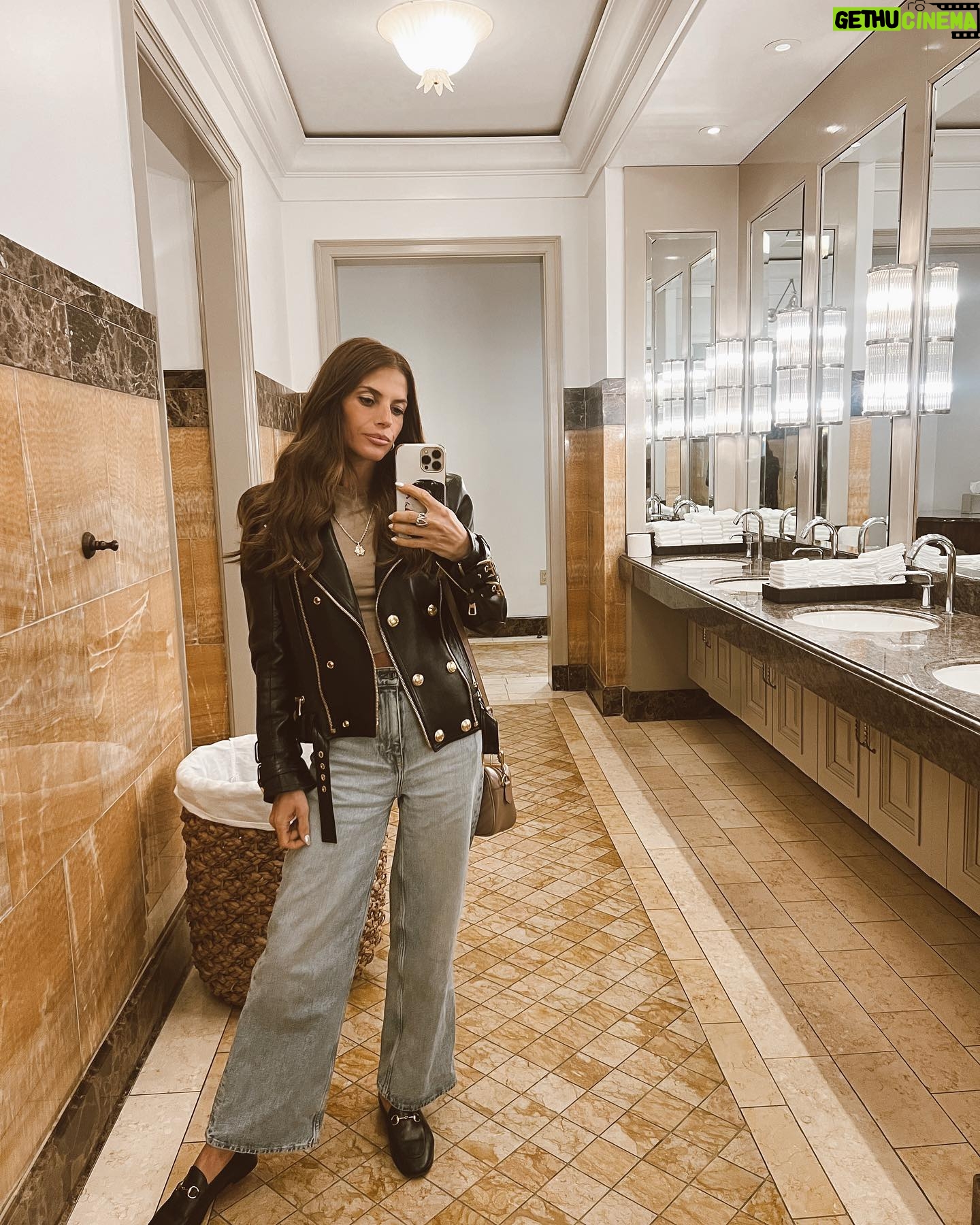 Weronika Rosati Instagram - Randomowy tygodniowy miszmaszđ Zapraszam was dzisiaj od ok 20 ej do zadawania mi "miszmaszowych" pytaĆ na stories - miĆego weekendu!
