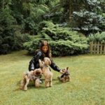 Weronika Rosati Instagram - Full house : Elvis Presley, Frank Sinatra & Taylor Burton 🐶