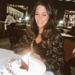 Weronika Rosati Instagram - Dziękuje wszystkim za piękne życzenia! 🤍Thank you for all your bday wishes🤍 I wouldn't want to spend my bday in any other way than I did yesterday- with fam 🙏🏼