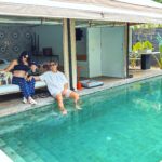 Westny Dj Instagram – We love to still feel that wild side of Nature😍 , but Glamping is another level of FUN- staycation😍🫶🏻.. 
sooooo kita Glamping di @originuluwatu , dan utk pertama kalinya kita bawa POLO ikut staycation! Emang cocok bgt si bawa POLO cause the place is recommended for PET friendly, yaaanggg dimana Kaimano juga girang bisa playaround freely with Polo , krn tempatnya emang seluas itu, and so much activity outdoors that we can do😍!
Swimming, badminton, biking, sampe night Api unggun sambil marshmellow-an! DAA BEST😍
Was hard for us to to leave😭 since all staff was soo humble and thoughtful even terlalu sayang ke Polo🤗
Shall we go back again ? @igwsk 😝

#staycation #glamping #family #petfriendly #kidsfriendly #nature #intothewild #outdoor #shortgetaway #nginep #uluwatu #bali #backpacker