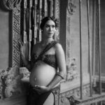 Westny Dj Instagram - Classic.. keanggunan adat Bali yang melekat, culture budaya yg harapannya tidak akan pernah punah, modernisasi yg semakin merajalela, tidak mengubah prinsipku utk lbih mencintai adat Bali yg Classic.. i see it as a different meaning of Beauty.. dan smoga memberi pengertian turun - temurun ke anak-anakku utk selalu mencintai Budaya Bali tanpa merusak unsur essensialnya🙏🏻 Styled : @cahyadewibali @cahyadewibaliteam MUA Hairdo : @merrydhacrosta_cahyadewiteam Photographed : @oka.dharmawan #classicbali #classic #adatbali #culture #hindu #budaya #baliculture #beauty #family #konsepbali #baliunik #photography #foto