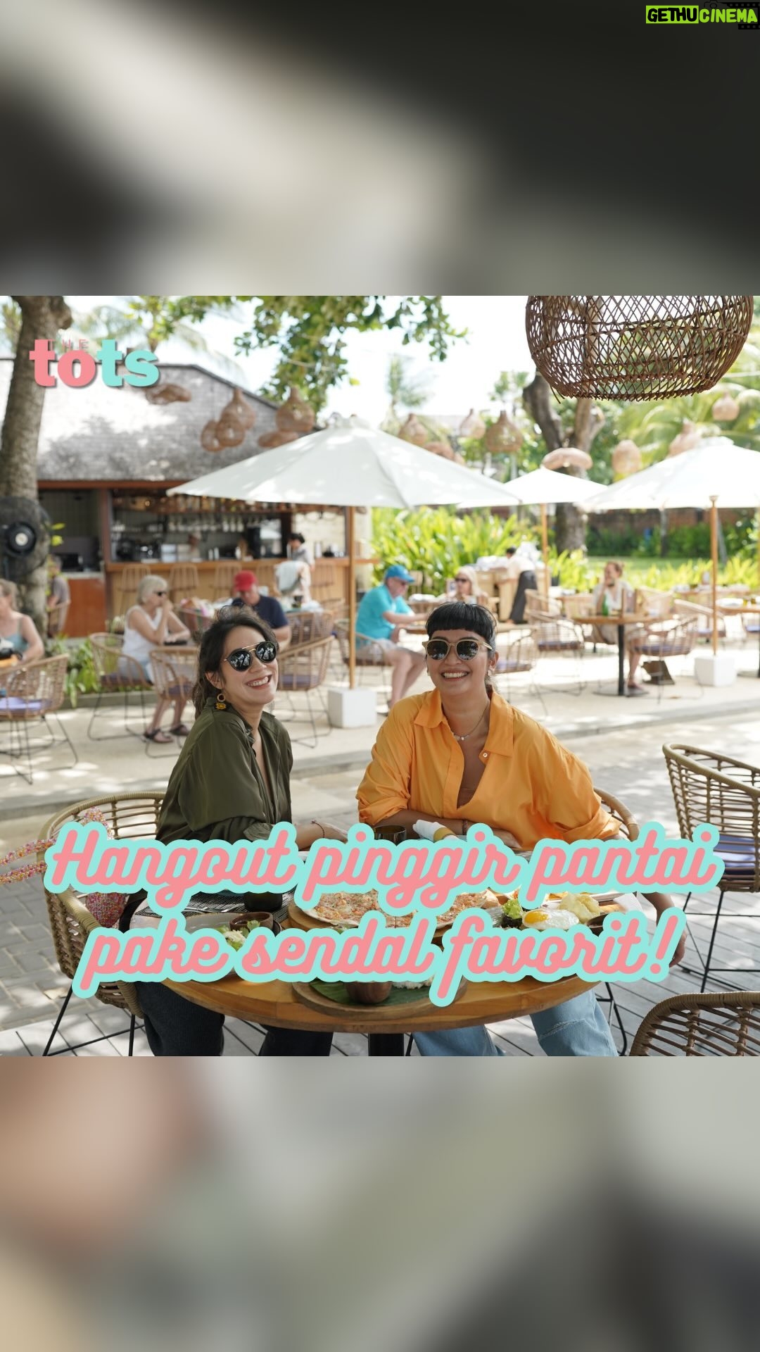Westny Dj Instagram - eh udah sabtu lagi… udah pada nonton belum tadi? Di episode kali ini @westnydj dan @annekejd bener bener pengen killing time berdua ke Nusa Dua cari lunch beach front. sambil ngobrol pepsin penat dengan aktifitas rutin as a mom, wife dan influencers.. cobain beberapa menu pilihan dari TOYA Beach Bar Grill yang ada di @sofitelbalinusadua .. enak enak semua dan the view, OMG breezes chillin banget apalagi Westny & Anneke lagi kembaran pake comfy sandals dari @bearpathid ❤️ stylish and comfortable 🫶🏽 yukkk tonton keseruannya! Malam ini, Sabtu 27 April 2024 Jam 7 Bali time Jangan lupe follow us @the.tots.official Subscribe Shared Comments pengen ajakin bintang tamu siapa or bahas apa untuk tayangan berikutnya 👍 #TheTOTSofficial #strollingwiththetots #newjourney ___________________________________ Follow our Instagram The Tots https://www.instagram.com/the.tots.official/ Westny DJ https://www.instagram.com/westnydj/ Anneke https://www.instagram.com/annekejd/