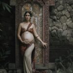 Westny Dj Instagram – pumamsam pamtram janaya tam pamanu
jayatam bhawati putranam mata jatanam javasyayam yan.🙏🏻

semoga atas ijin Tuhan dan leluhur anak hamba dalam kandungan sehat,selamat dan terlindungi dari segala kejahatan baik manusia maupun mahluk halus.🙏🏻

Styled by : @cahyadewibali @cahyadewibaliteam 
MUA: @merrydhacrosta_cahyadewiteam 
Photographed by : @oka.dharmawan 

#maternity #maternityphotography #photooftheday #photography #traditional #tradisibali #bajubali #bajuadatbali #adatbali #vintage #fotohamil #pregnant #fotokehamilan #hamil #pregnantstyle #bali #cahyadewibali