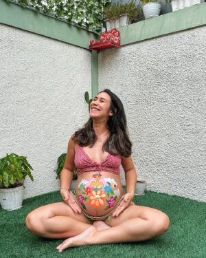 Westny Dj Instagram - Random wanting to have Gembil painted by @evekoss strong feeling Gembil lebih attach sm Nuansa Ibu Pertiwi dan Alam semesta🫶🏻 mau masuk kehamilan 9 bulan Gembil sbntr lagi hadirrrr😍😍😍 jadi i wanted to make something memorable in an Art way😍
Smoga ISWW dan Alam semesta merestui dan perlancarkan Gembil's birth 🙏🏻 
And thank you @evekoss yg uda sefrekuensi mau melukis tema ini utk Gembil, means A lot for me , and i hope it goes the same for you too🩵

#painting #hamil #art #lukis #lukisperuthamil #pregnant #pregnantpainting #love #bumil #nature