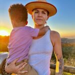 Whitney Mixter Instagram – The past month has had a lot of heaviness in the world.  I haven’t shown my face on here much at all but here’s a little 30 day joy recap because that’s important too. 

Sending major love to everyone!❤️