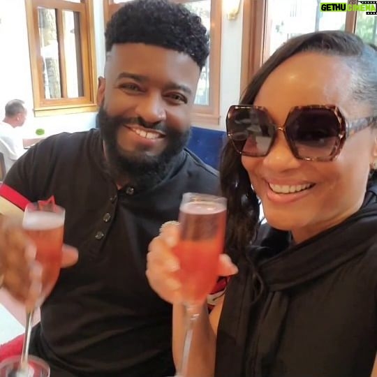 Windi Washington - 3 Likes - "The perfect #tbt post for a toast to Spring, sipping @veuveclicquot Rosé at our favorite @lebilboquetatlanta with my ATL Fam @iamnathancollins. Cheers Errrrybody!" —Windi Washington 🎉🥂🌞🌸 #lebilboquet #beautifulrestaurant #bestrestaurants #cheers #spring2024
.
.
.
.
.
.
.
.
.