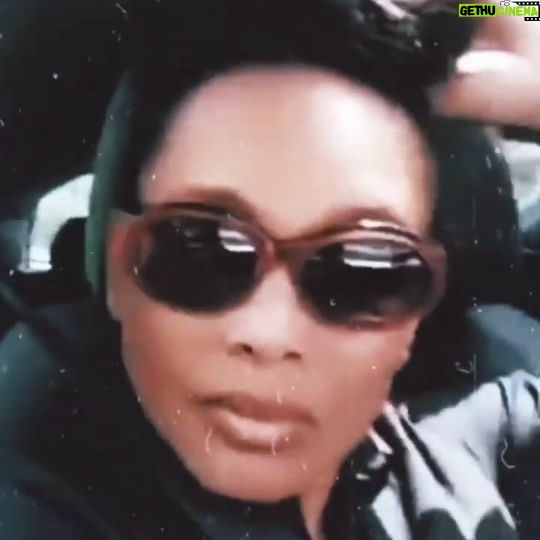 Windi Washington - 3 Likes - "To deny our own impulses is to deny the very thing that makes us human" —The Matrix 🌱 #purposefulliving
sunnies vintage @fendi
.
.
.
.
.
.
.
.
.
.