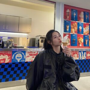 Winnie Wu Instagram - Seoul碎片🇰🇷💞🫧

見了朋友、吃了好多美食還有踩新的點
快樂到每一刻都想記錄下來～～