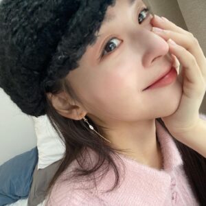 Winnie Wu Instagram - Seoul碎片🇰🇷💞🫧

見了朋友、吃了好多美食還有踩新的點
快樂到每一刻都想記錄下來～～