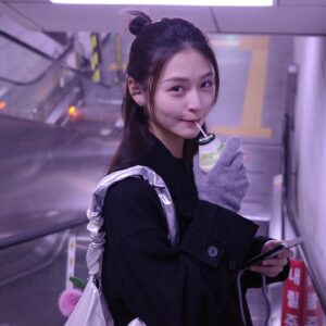 Winnie Wu Instagram - Seoul碎片🇰🇷💞🫧

見了朋友、吃了好多美食還有踩新的點
快樂到每一刻都想記錄下來～～
