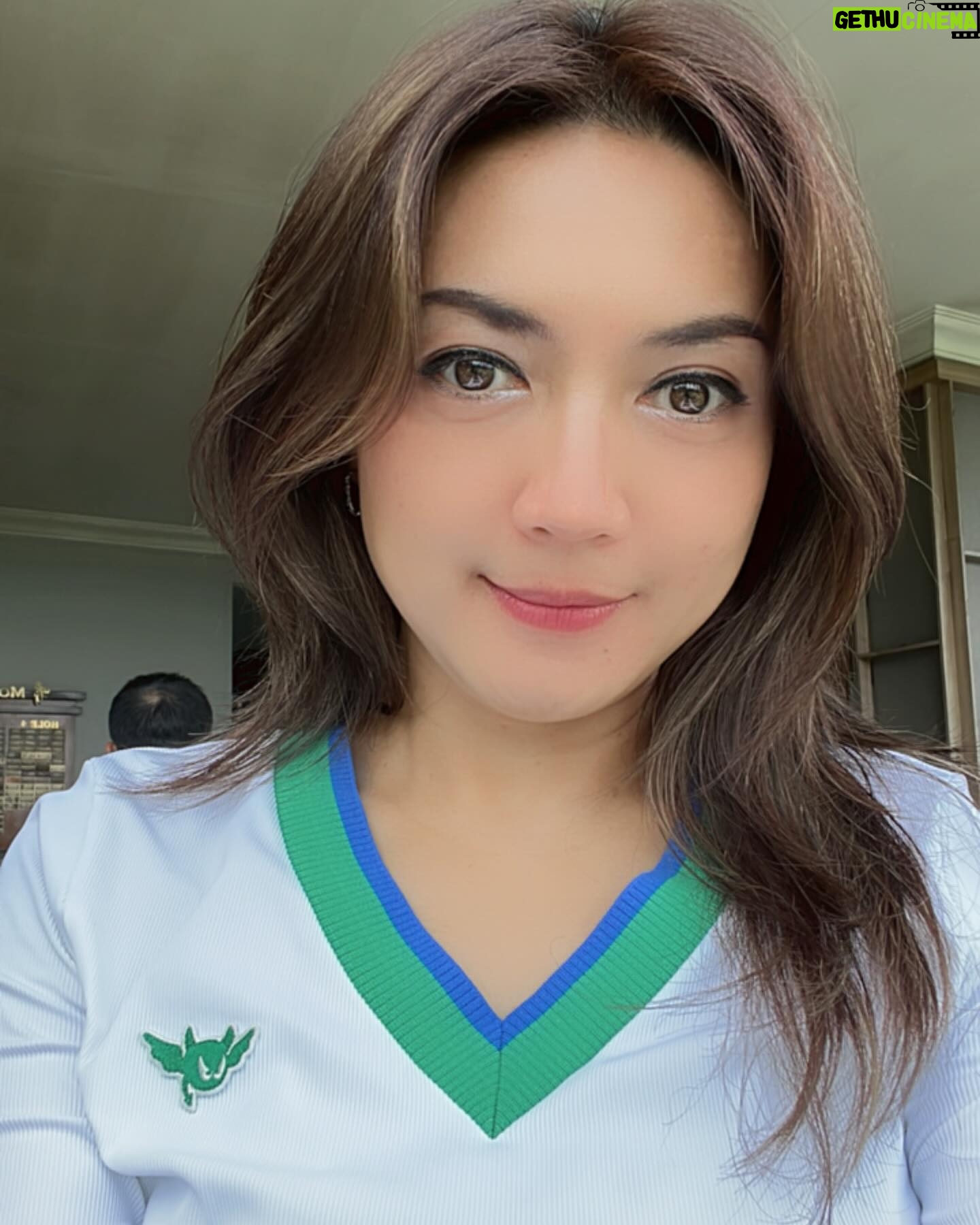 Wiwid Gunawan Instagram - Today I Pray for you A Heart free of SADNESS, A Mind free of WORRIES, A Life full of GLADNESS, A Body free of ILLNESS, and A Day full of GOD’S BLESSINGS. Happy Friday! #text #from #mommy #happy #sweet #heart #healthy #love #beauty #wiwidgunawan216 #thankful #grateful #blessed #widlov❣️