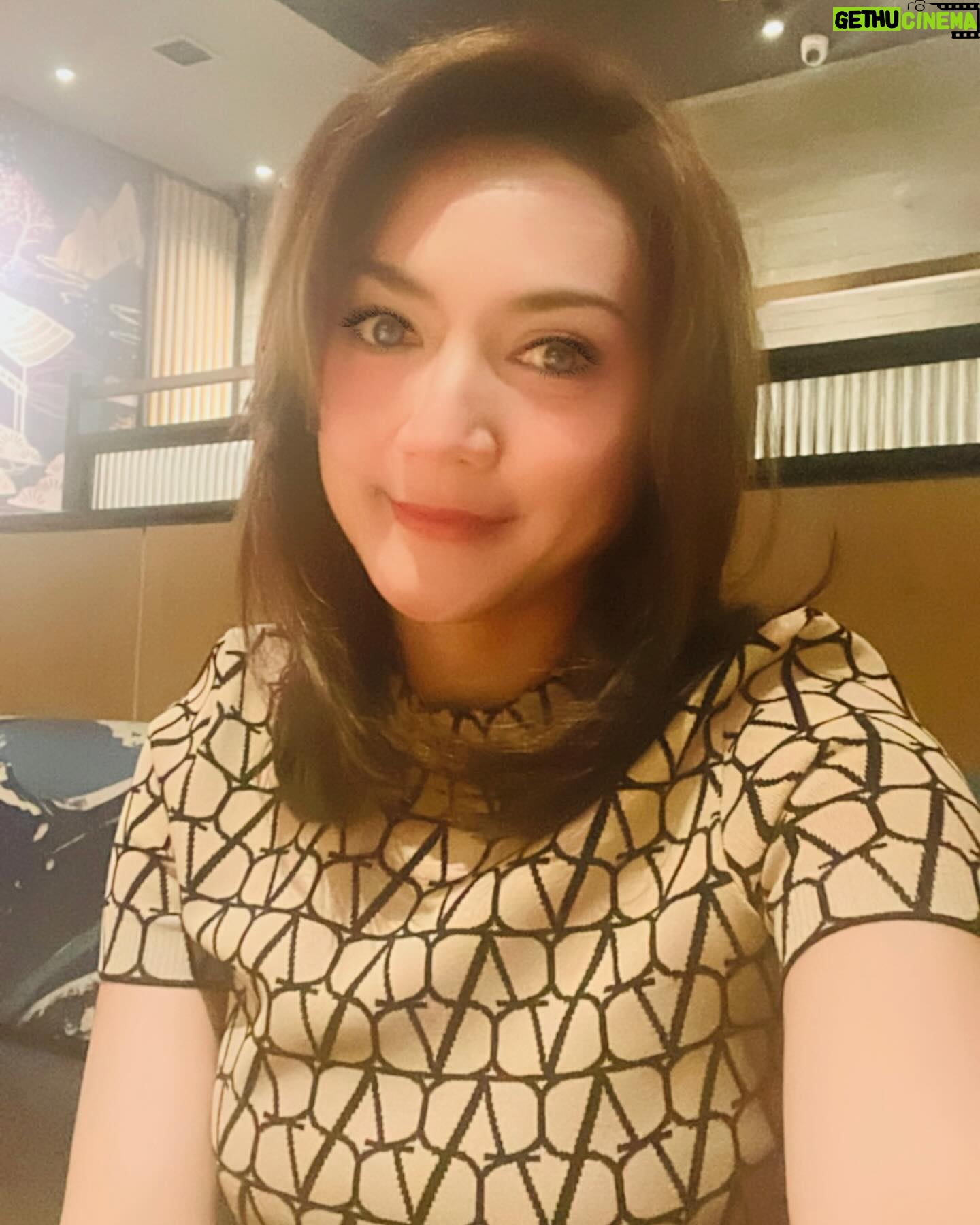 Wiwid Gunawan Instagram - There’s magic in people who don’t need a reason to be friendly or Kind to others. #instagram #case.kenny #happy #monday #sweet #heart #love #healthy #wiwidgunawan216 #blessed #widlov❣️