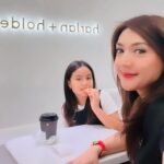 Wiwid Gunawan Instagram - There’s magic in people who don’t need a reason to be friendly or Kind to others. #instagram #case.kenny #happy #monday #sweet #heart #love #healthy #wiwidgunawan216 #blessed #widlov❣️