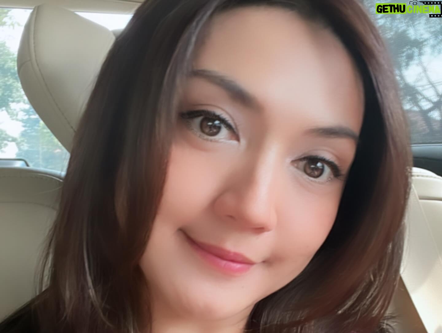 Wiwid Gunawan Instagram - Hidup ini adalah Anugerah, Waktu adalah kesempatan. Manfaatkan dengan Terus berbuat kebaikan, tetap rendah hati hidup dengan cinta kasih, Semoga sisa hidup menjadi berkah, dan bermanfaat bagi orang banyak. #aaaminn #textfrommama #happy #birthday #friends #sweet #heart #love #healthy #wiwidgunawan216 #beauty #blessed #widlov❣️