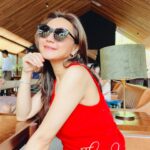 Wiwid Gunawan Instagram - Tidak ada kehidupan yang sempurna ,karena sedih dan tawa selalu akan hadir menyapa,maka jadikan sabar dan syukur sebagai penyempurna segala rasa yang ada..Selamat Malam.. #pesanmama #happy #sweet #love #wiwidgunawan216 #thankful #grateful #blessed #widlov❣️