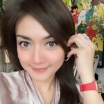 Wiwid Gunawan Instagram - Tidak ada kehidupan yang sempurna ,karena sedih dan tawa selalu akan hadir menyapa,maka jadikan sabar dan syukur sebagai penyempurna segala rasa yang ada..Selamat Malam.. #pesanmama #happy #sweet #love #wiwidgunawan216 #thankful #grateful #blessed #widlov❣️