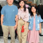 Wiwid Gunawan Instagram - Idul Fitri adalah saat yang tepat untuk memperbaiki diri, menebarkan kebaikan, dan merajut kebersamaan di tengah perbedaan.” 😇Selamat Idul Fitri 1445 H, Mohon Maaf Lahir dan Batin🙏🏻 #alhamdulilah #barokalloh #happy #love #wiwidgunawan216 #blessed #widlov❣️