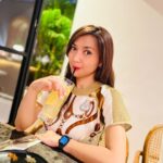 Wiwid Gunawan Instagram – Kita lagi gak balapan sama siapapun dalam hidup ini. So, enjoy your process. Apapun yang lagi kamu usahakan, semoga selalu Allah mudahkan. #aamiin #galeriberdakwah #happy #saturday #sweet #heart #healthy #beauty #love #wiwidgunawan216 #blessed #widlov❣️