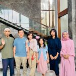 Wiwid Gunawan Instagram - Idul Fitri adalah saat yang tepat untuk memperbaiki diri, menebarkan kebaikan, dan merajut kebersamaan di tengah perbedaan.” 😇Selamat Idul Fitri 1445 H, Mohon Maaf Lahir dan Batin🙏🏻 #alhamdulilah #barokalloh #happy #love #wiwidgunawan216 #blessed #widlov❣️