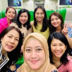 Wiwid Gunawan Instagram – Being a #mother is the highest paid job in the world, since the payment is pure #love . #mommies #goes #to #jakarta #by #whoosh #happy #sweet #memories #fun #beauty #healthy #wiwidgunawan216 #blessed #widlov❣️