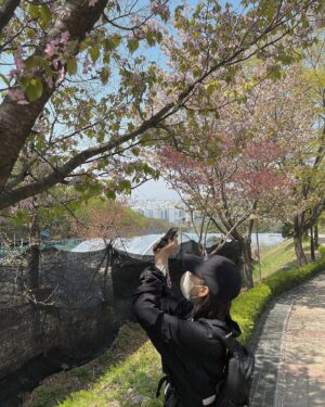 Won Jin-ah Instagram - 지난 주말 오전 🌿