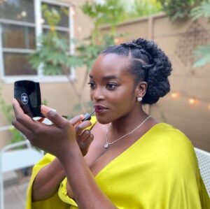 Wunmi Mosaku Instagram - @criticschoice awards! You know... I don't mind getting all dressed up and staying home. Feels luxurious!

👗 @shameelahhicks
💄 @tashareikobrown 
💇🏿‍♀️@lovingyourhair

👗 @alietteny
💍 @cartier
👠 @stuartweitzman
