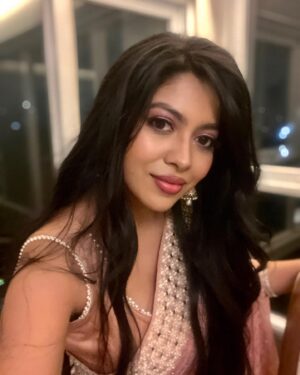 Xefer Rahman Instagram - Attended Meril ProthomAlo after a long time! 

Outfit: @stitchesbangladesh 
Hair/MUA: @totalcaresalon_bangladesh