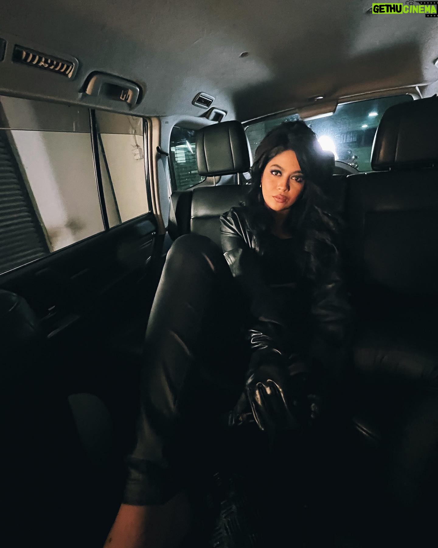 Xefer Rahman Instagram - She didn’t go anywhere