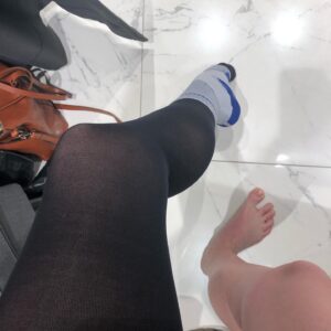 Xenia Goodwin Instagram - Hey guys, so I’ve been a bit quiet of late but here’s why... broke my ankle, and did a very good job of it! I tried very hard to get back to ballet training and didn’t do very well at it.  Couldn’t even balance, and that was my thing!  Today I had the overwhelming experience of going in to @bauerfeindaustralia.  They took a 360 degree image of my legs and ankle and set me up with some seriously good support.  Thanks Walid! ❤️ This is a nutty video of me balancing for the first time on a 3/4 pointe since last year.  It’s a phenomenal feeling.  Dancers... check these guys out at www.motionislife.com.au I could not recommend them more highly. 
#backtoballet #bauerfeindaustralia #gettingmyballetback #thankyou #motionislife 👊 ❤️