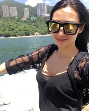 Xenia Chong Instagram - ☀️☀️☀️
是日立夏
出太陽了☀️
#xeniachong 
#hkig #hkactor
#followme #莊韻澄 
#loveisintheair