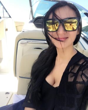 Xenia Chong Instagram - ☀️☀️☀️
是日立夏
出太陽了☀️
#xeniachong 
#hkig #hkactor
#followme #莊韻澄 
#loveisintheair