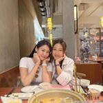 Xenia Chong Instagram - ❤️❤️❤️ 在台灣慢活了幾天 吃了很多好吃的 見了我的好朋友雪子😘 跟杜生慶祝了生日 今天可是正日啊🥳 杜生～生日快樂🎂🫶🏻 還要謝謝一直照顧我的Miyo仔😘 水潤我雙眼的隱形眼鏡👁️👁️ @clmallhk #clmallhk #xeniachong #hkig #hkactor #followme #莊韻澄 #loveisintheair