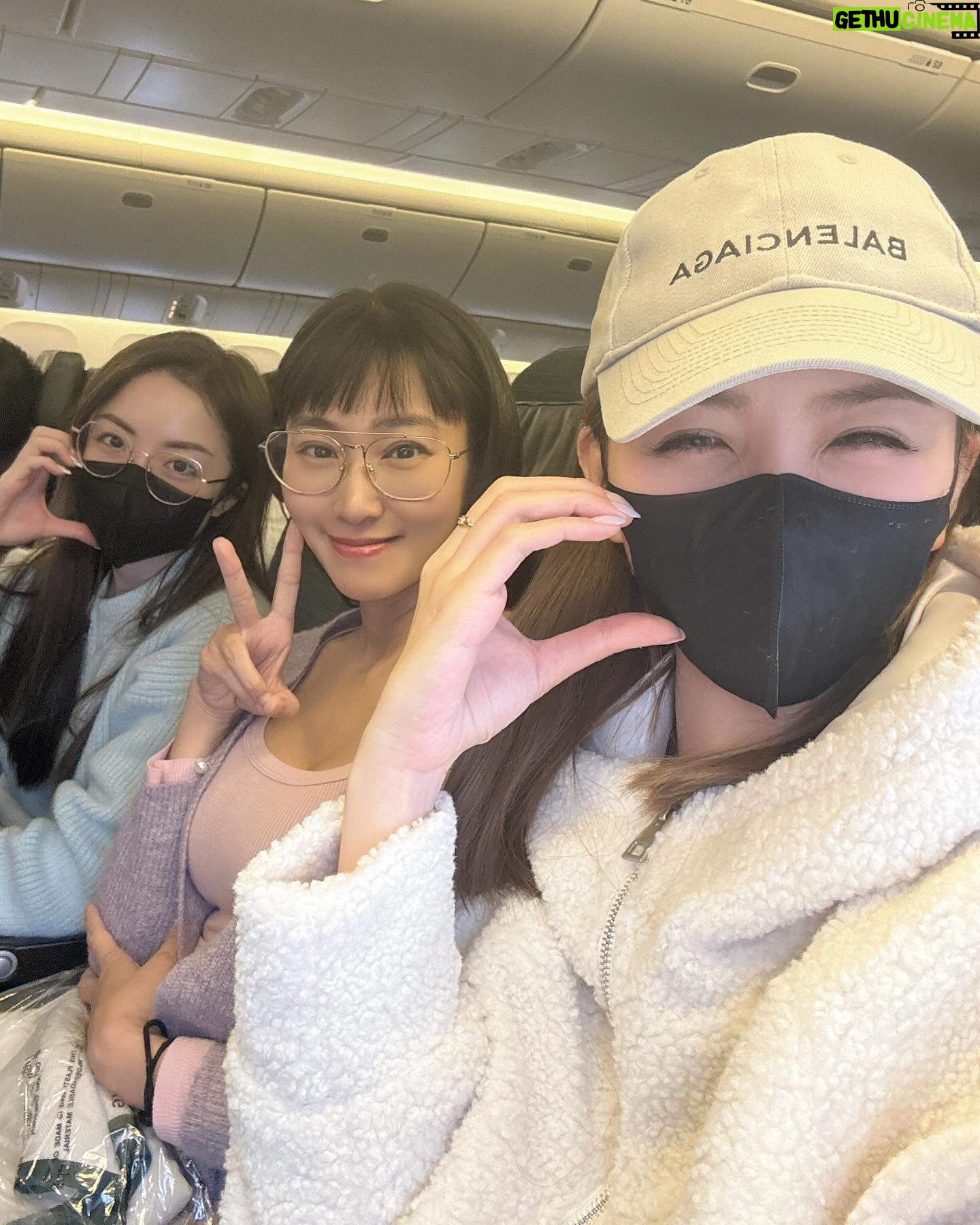 Xenia Chong Instagram - 💜💜💜 Bye🫶🏻✌🏻 #xeniachong #hkig #hkactor #followme #莊韻澄 #loveisintheair