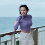 Xenia Chong Instagram - 🚢🚢🚢 乘坐郵輪跟家人朋友過新年別有一番體驗🫶🏻 安全舒適方便不用搬行李🧳 岸上觀光遊覽不同島嶼🏝️ 船上全天候有不同娛樂表演消遣活動🤹🏻‍♀️ 一定要再去再去再去yeah🥳 @resortsworldcruises #龍年郵大運 #名勝世界郵輪 #名勝世界壹號 #resortsworldcruises #resortsworldone #xeniachong #hkig #hkactor #followme #莊韻澄 #loveisintheair