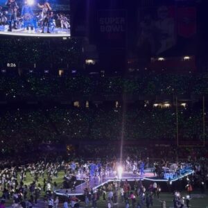 Xhesika Berberi Instagram - Touchdown at the Super Bowl🏈
Thank you @sofiaharmanda for the most unreal weekend in Vegas ❤️ #superbowl #vegas