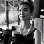 Xhesika Berberi Instagram - Nothing is impossible, the word itself says 'I'm possible! #audreyhepburn #halloween23